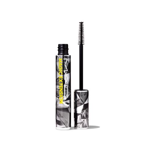 Make Your Eyes Pop with Magic Extension 5mm Fiber Mascara